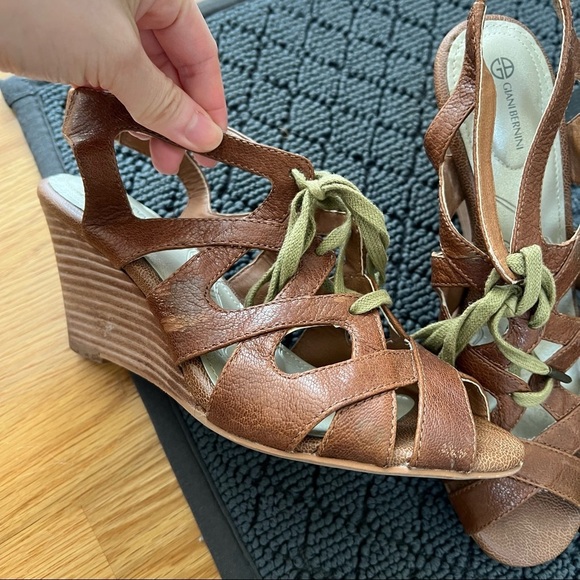 ⭐Giani Bernini Cognac Luggage Leather Strappy Caged Peeptoe Wedge Sandals Size 6 - Picture 2 of 7